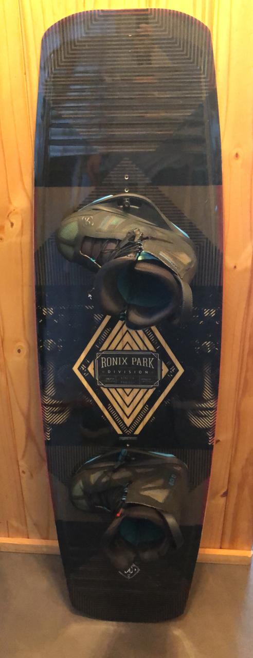 Ronix Kinetik 2018 springbox 2 usada en excelente estado